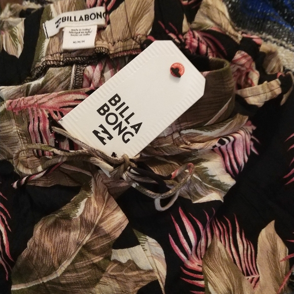 Pants - Picture 4 of 4